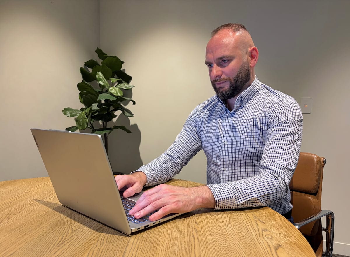 michael o'sullivan ot reports laptop